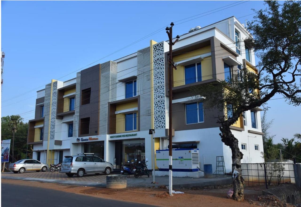 Ganesh Meridian Tiruppattur Экстерьер фото